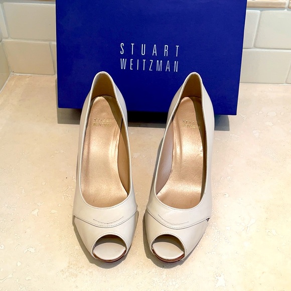 Stuart Weizman Cream Peep Toe Shoes - Picture 7 of 7